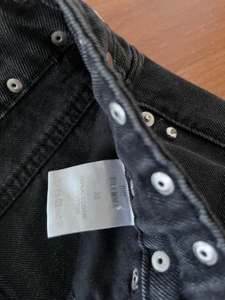 Pantalones vaqueros negros One Dilema con tachuela