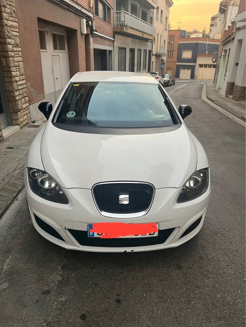 SEAT Leon 2010 - foto 1
