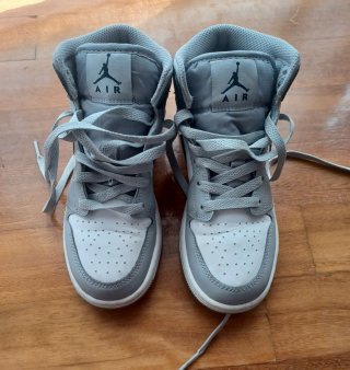 Zapatillas niño Nike Air Jordan blanco, gris, azul