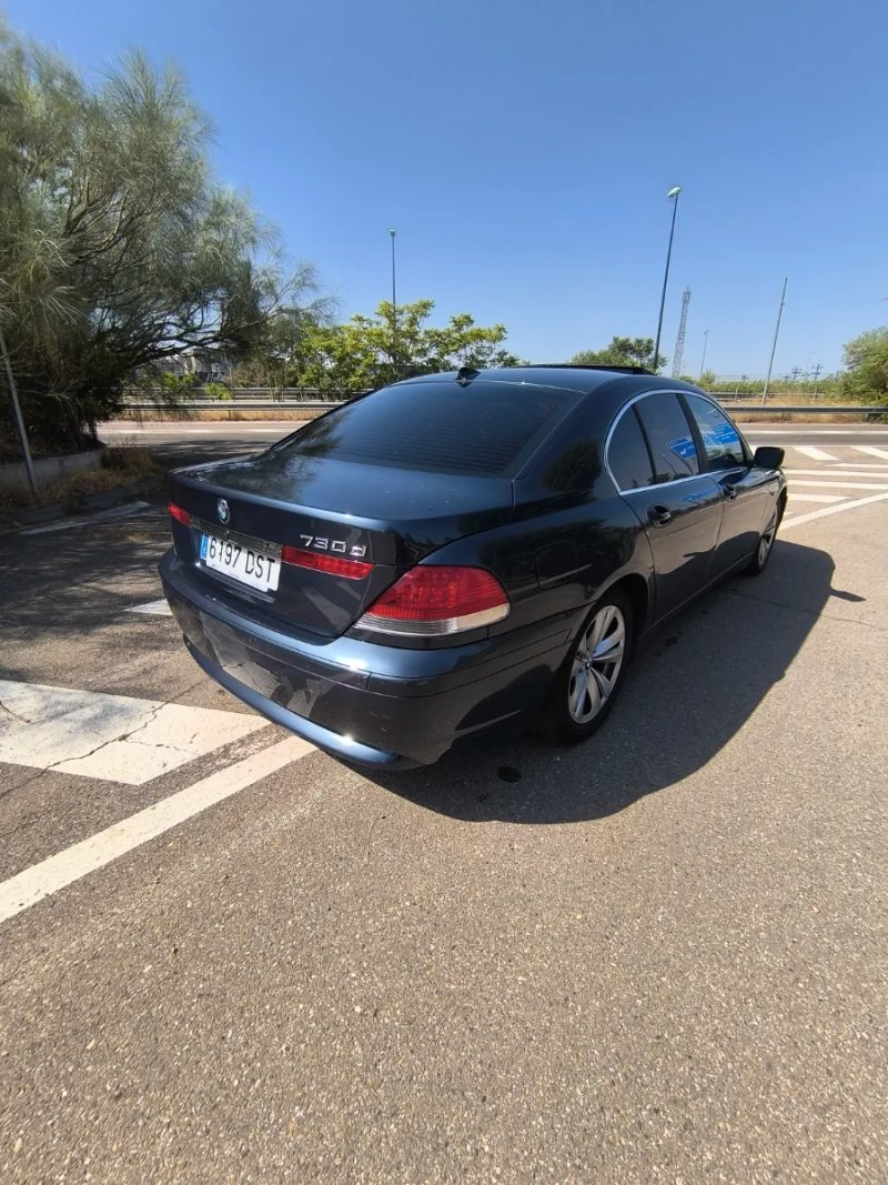 BMW Serie 7 2004 - foto 1
