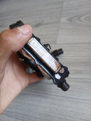 Pedales de plataforma clásicos para bicicleta