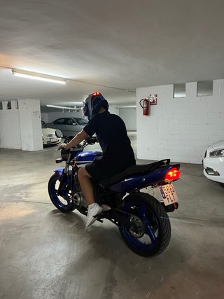 Suzuki GS500 Azul - Etiqueta C