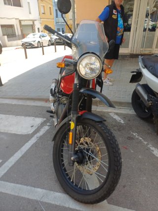 Royal Enfield Himalayan Adventure Moto