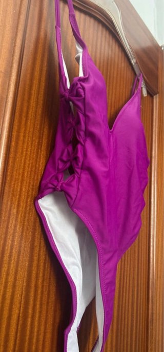 Bañador morado