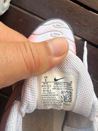 Nike TN Originales Rojo Blanco compradas en Nike .