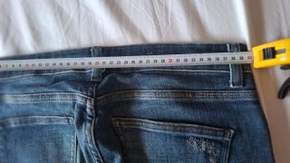 Pantalón vaquero Zara T.40 desgastado