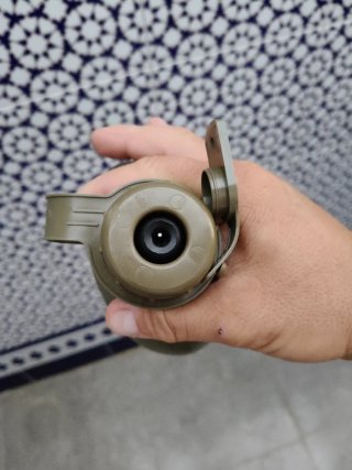 Cantimplora militar americana con succion