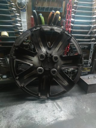 Tapacubos Peugeot 16 pulgadas  SOLO UNO