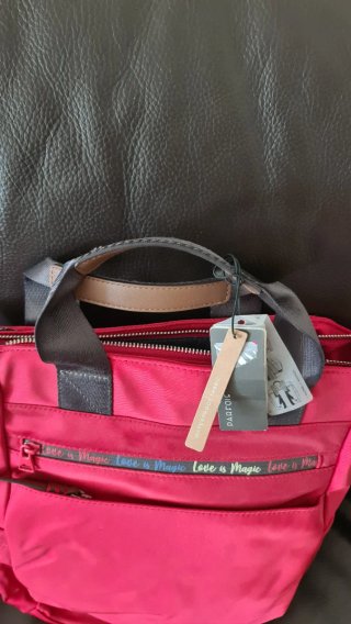 Bolso Mochila Parfois Rojo Impermeable Nuevo