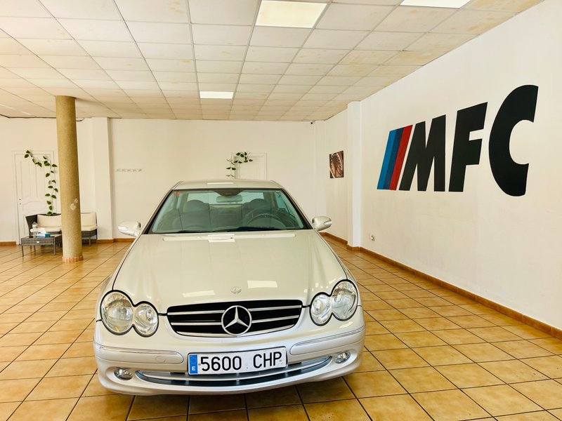 Mercedes-Benz  CLK 2004 - foto 1