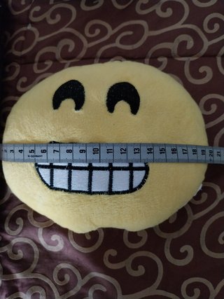 Almofada amarela, smile, acessório casa, muito bom