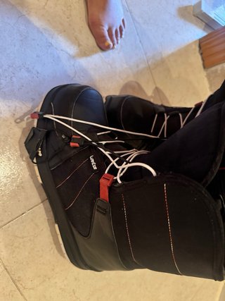 Botas Snowboard Negras y Rojas