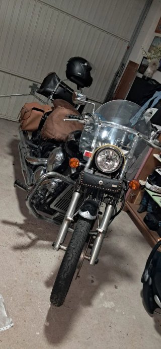 Kawasaki Vulcan 900 Custom Negra