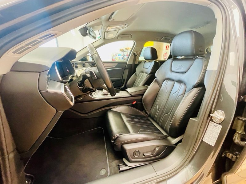 Audi A6 2022, foto 19