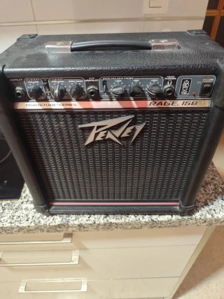 Amplificador Guitarra Peavey Rage 158