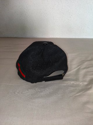 Gorra Gucci Negra con Raya Verde y Roja