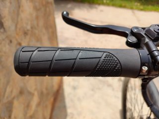 Bicicleta Vakole EMT 29 8V Shimano Altus