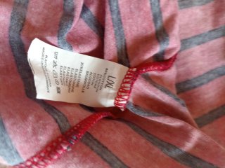 Camiseta rayas roja y negra XL