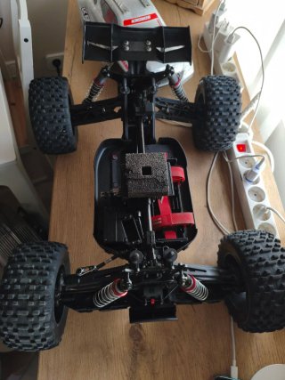 Chasis corally Kronos 6S monster.
