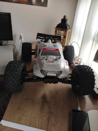 Chasis corally Kronos 6S monster.