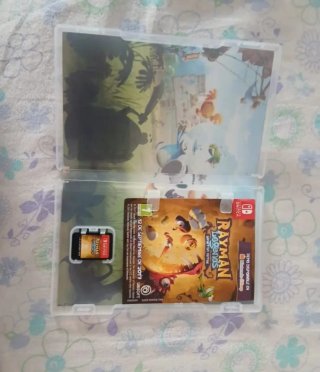 Nintendo Switch Lite + 2 Juegos