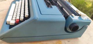 Máquina de escribir Olivetti Studio 46 Azul