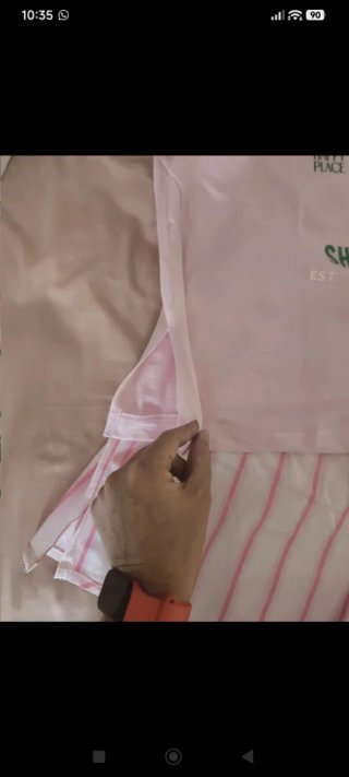 Pijama rosa y blanco con estampado