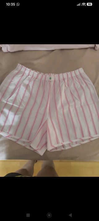 Pijama rosa y blanco con estampado