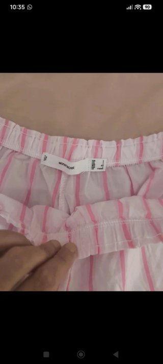 Pijama rosa y blanco con estampado