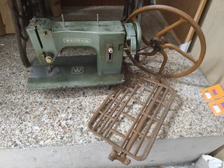 Máquina de coser Wertheim