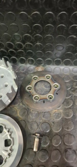 Campana Embrague nucleo plato Kawasaki kxf 450 24