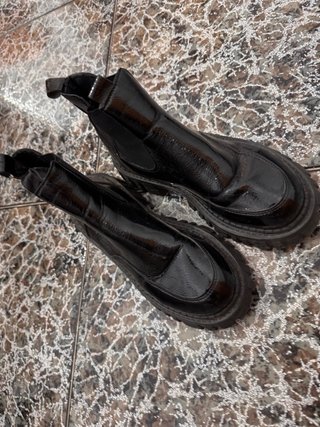 Botas Chelsea negras charol