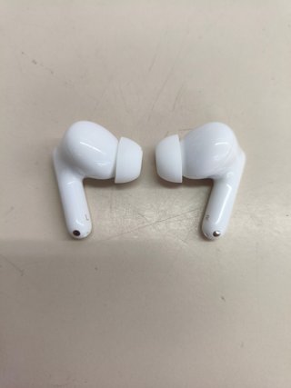 Auriculares Xiaomi Redmi Buds 6 Pro inalámbricos con cancelación de ruido blancos