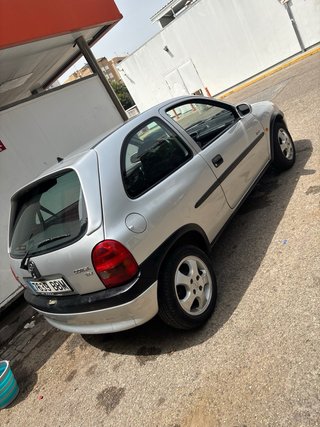 Opel Corsa 2000 1.2 16v (no negociable)