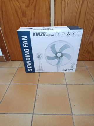 2 Ventiladores Kinzo Pie Blanco