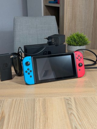 ¡Muy Buen Estado! Nintendo Switch + Accesorios
