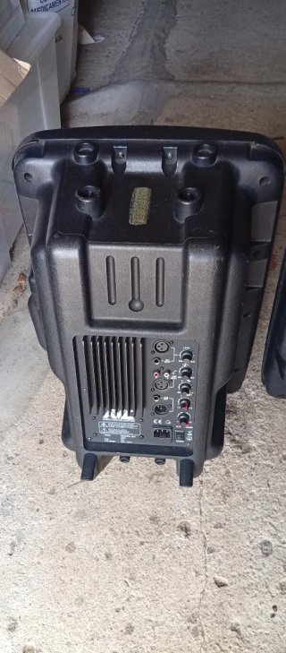 Altavoz AVL 12 Autoamplificado