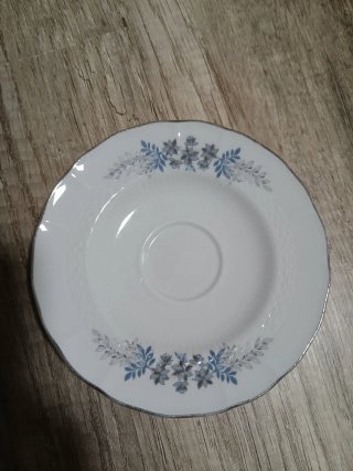 Juego 6 Tazas Cerámica con azucarero a juego.