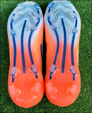 Botas de fútbol Adidas Naranja y Azul
