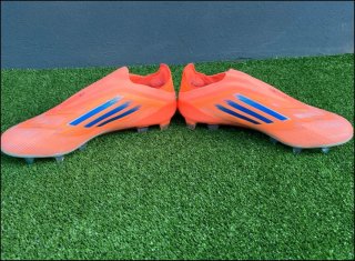 Botas de fútbol Adidas Naranja y Azul