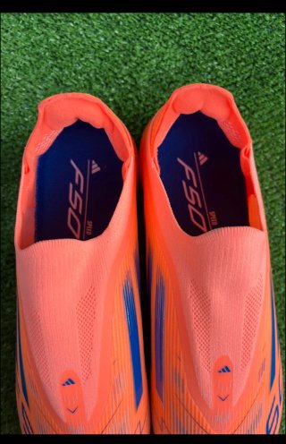Botas de fútbol Adidas Naranja y Azul