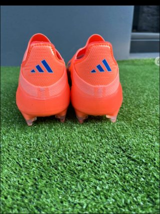 Botas de fútbol Adidas Naranja y Azul