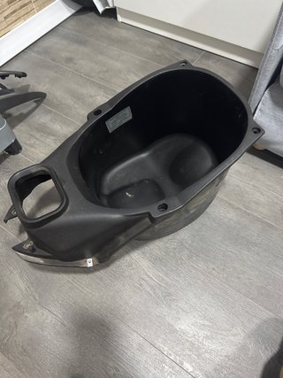 Baúl bajo asiento Liberty S