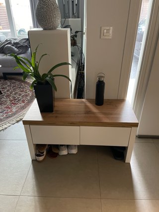 Mueble recibidor madera y blanco