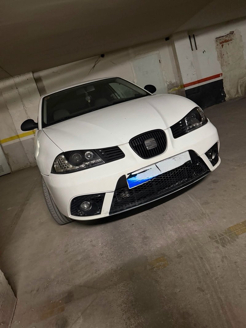 SEAT Ibiza 2005 - foto 1