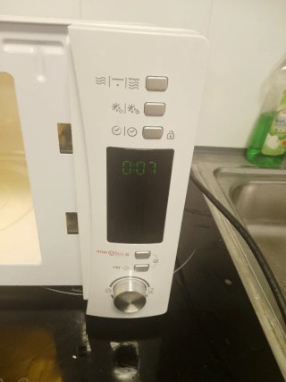 Microondas Candy con Grill. Nuevo