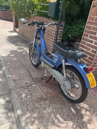 Derbi Variant Azul
