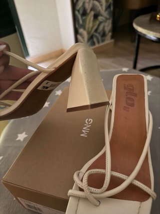 Sandalias GLO Talla 38 Beige/Blanco