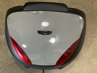 Nuevo Baúl Moto 45L Negro y Gris