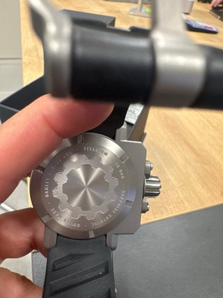 Reloj Oakley Gearbox Negro. Edicion Limitada
